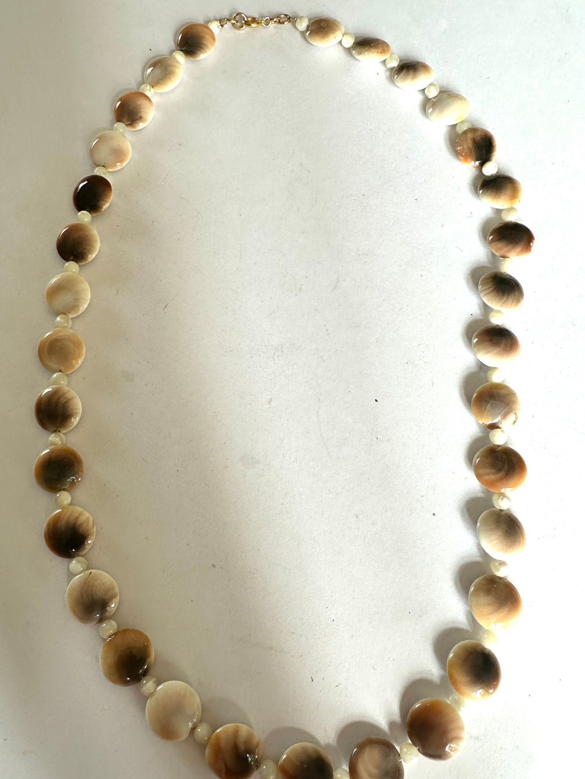 Operculum/ parelmoer ketting, Verzenden, Gebruikt, Overige kleuren, Steen of Mineraal