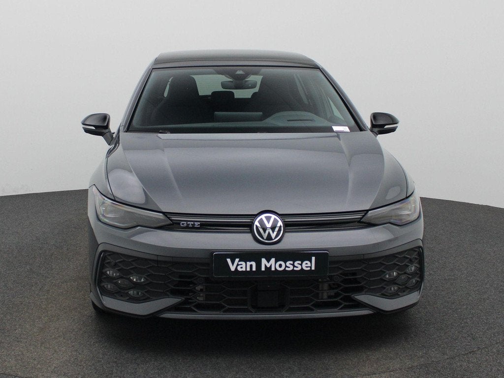 Volkswagen Golf 1.5 eHybrid GTE 272 PK| Panoramadak | Trekha, Stof, 4 cilinders, 26 kWh, Plug-in hybride