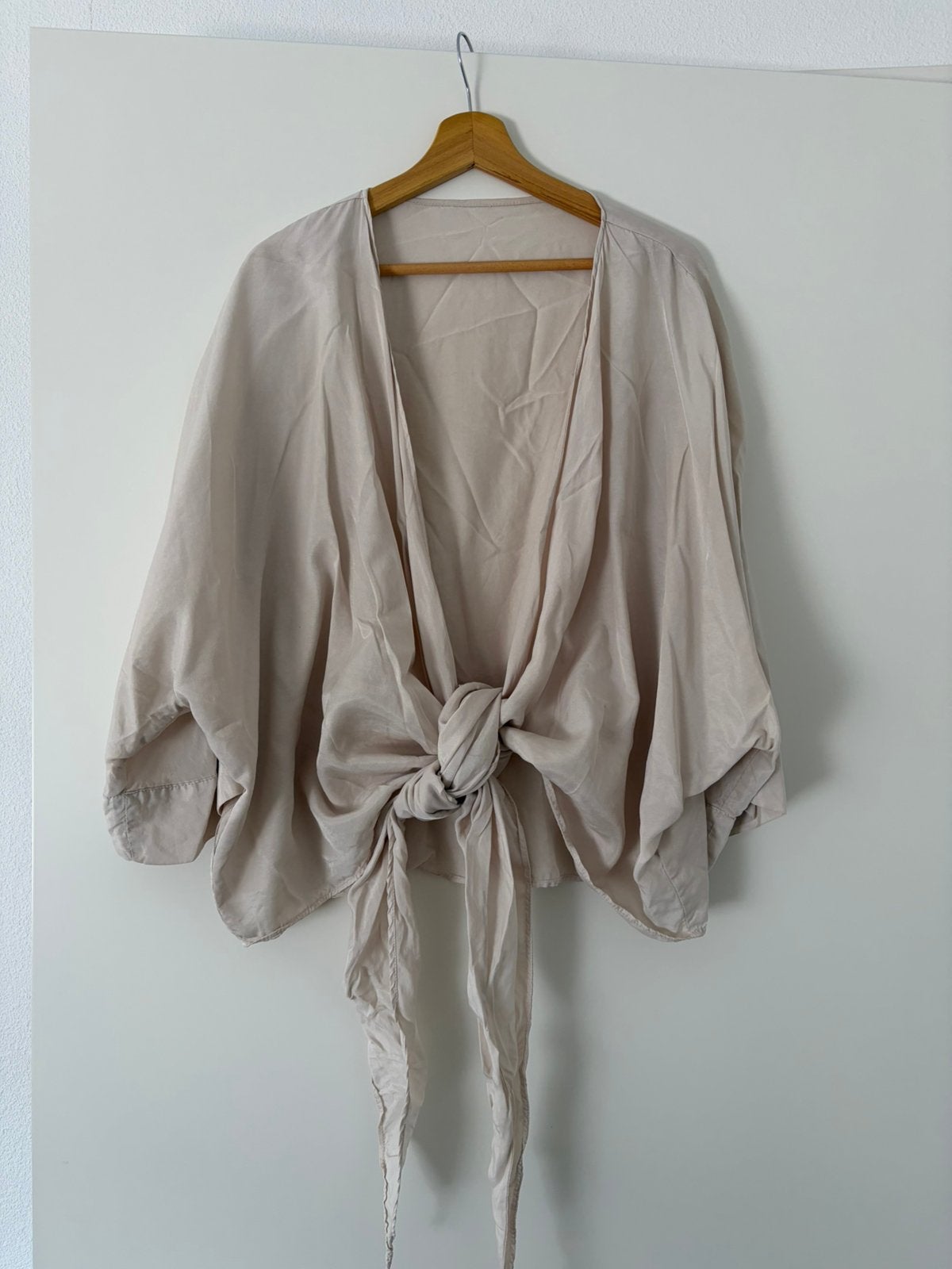 Humanoid wikkelblouse  XL, Kleding | Dames, Tops, Zo goed als nieuw, Maat 46/48 (XL) of groter, Overige kleuren, Korte mouw, Verzenden