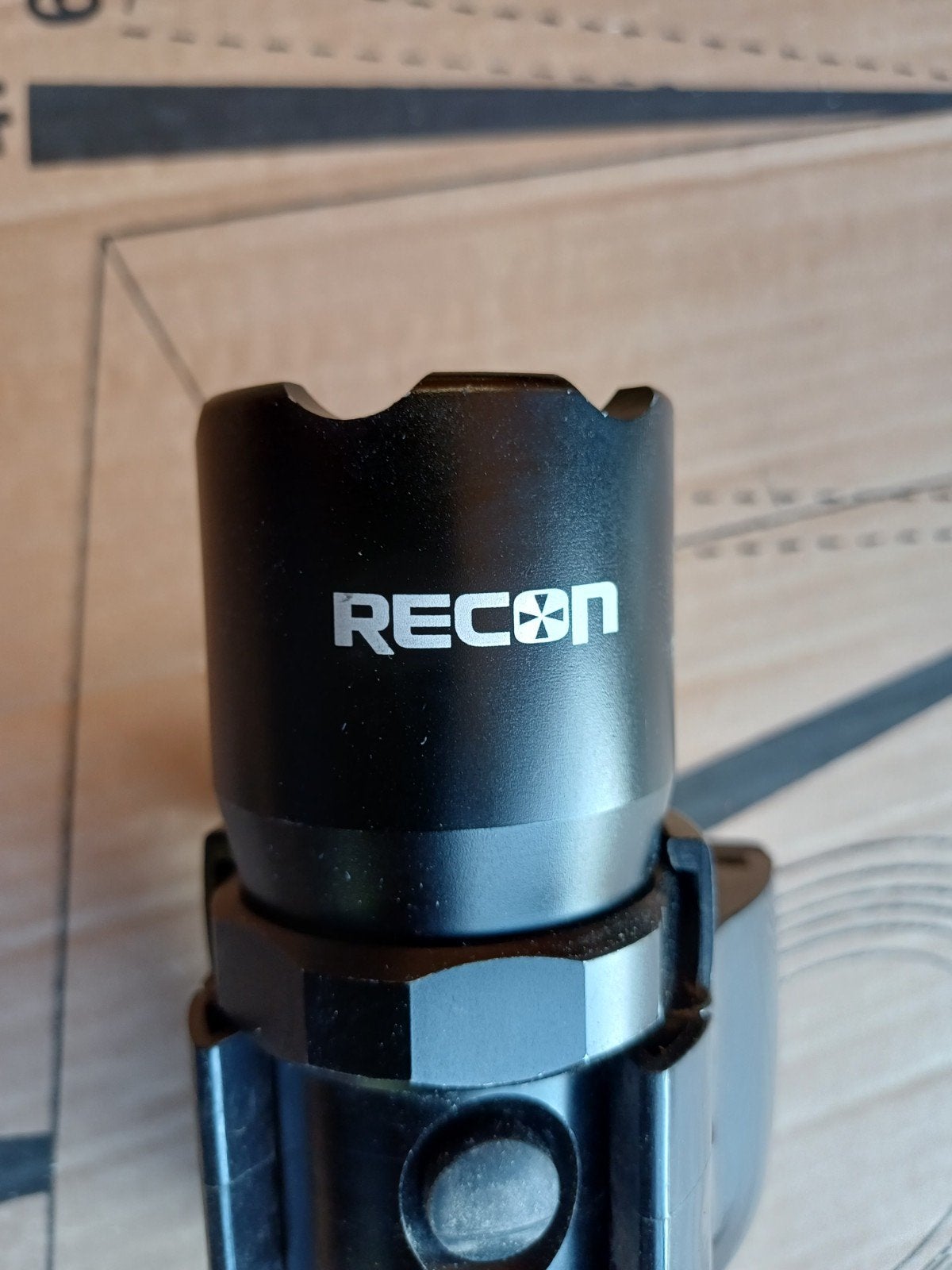 recon led zaklamp, Caravans en Kamperen, Ophalen of Verzenden, Batterij