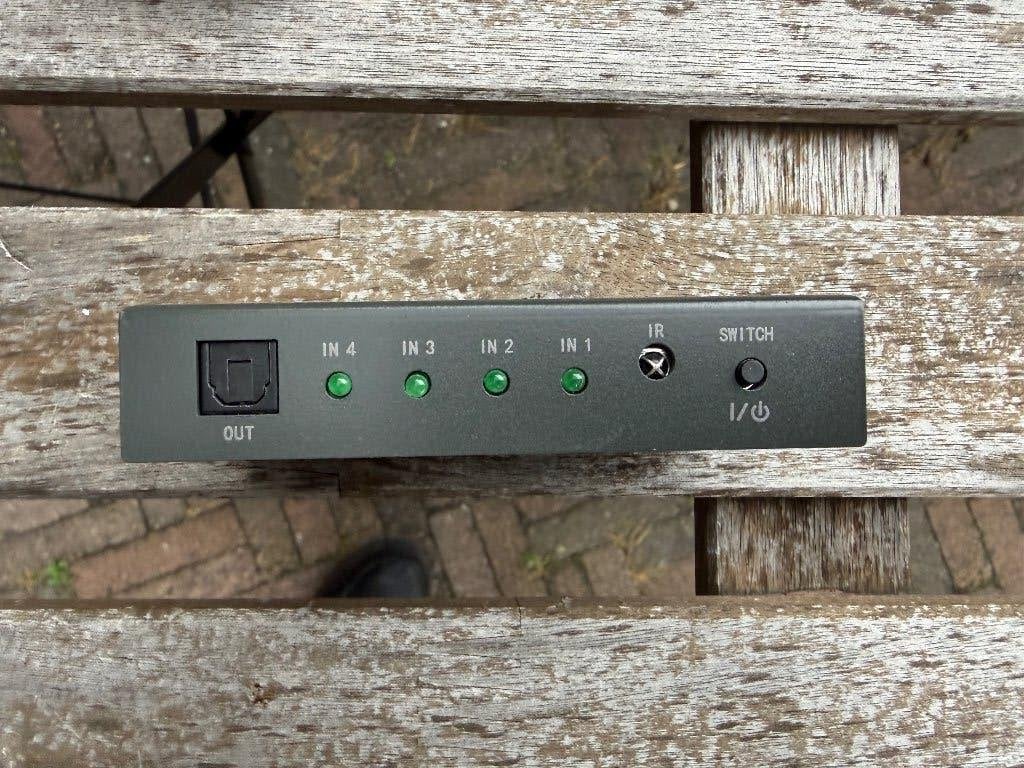 Nedis SPDIF / Toslink Switch 4x1, Audio, Tv en Foto, Versterkers en Receivers, Gebruikt, 120 watt of meer, Overige merken, Ophalen of Verzenden