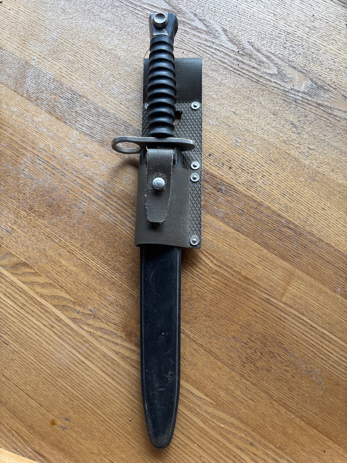Vintage Bajonet met Schede - Militaria Collectie, Ophalen of Verzenden, Landmacht, Overige gebieden, Mes of Dolk