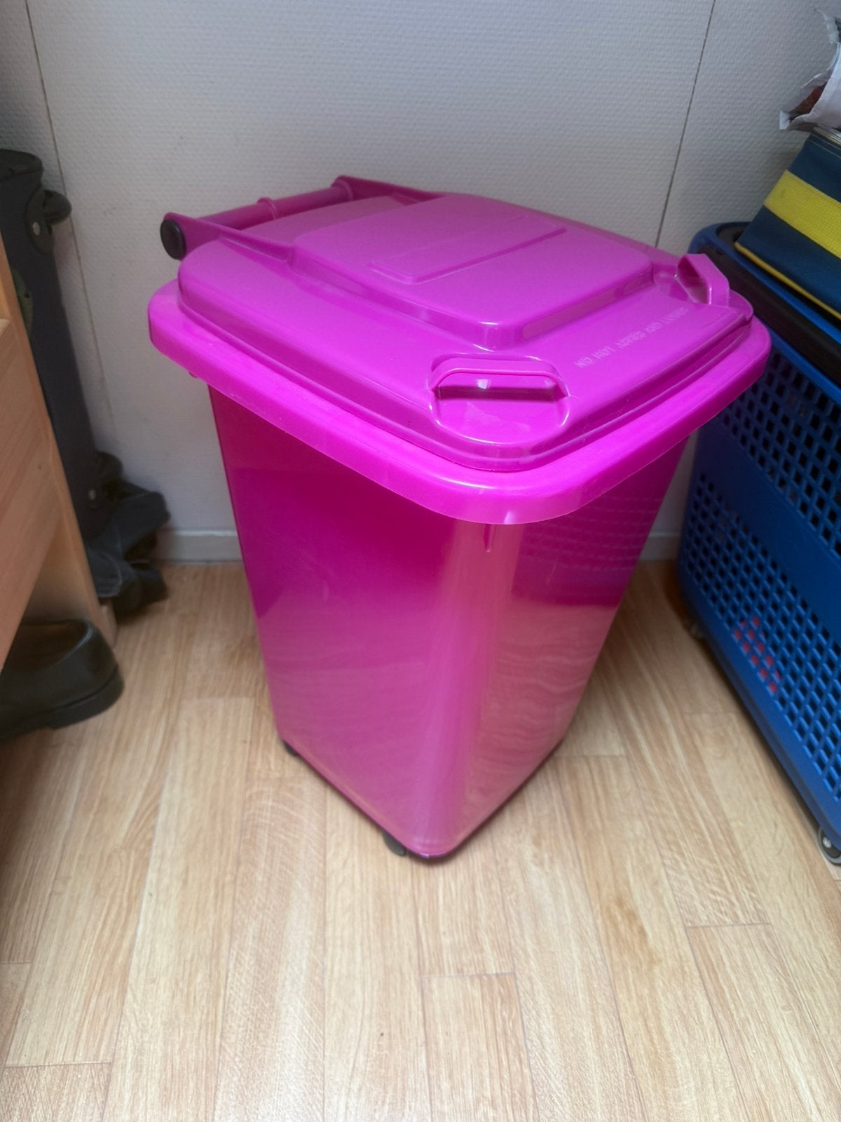 Opberg container, Ophalen, Zo goed als nieuw