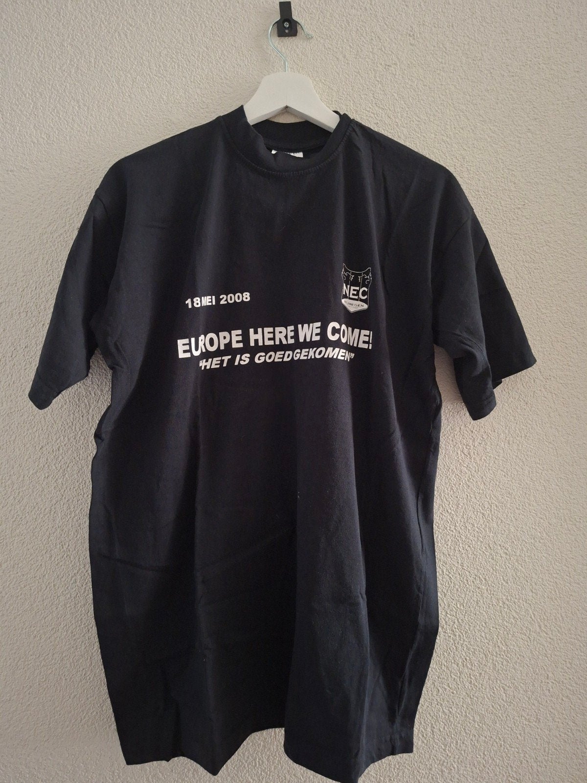 NEC T-shirt "Europe Here We Come!" Maat L, Maat 52/54 (L), Zwart, Ophalen of Verzenden, Zo goed als nieuw
