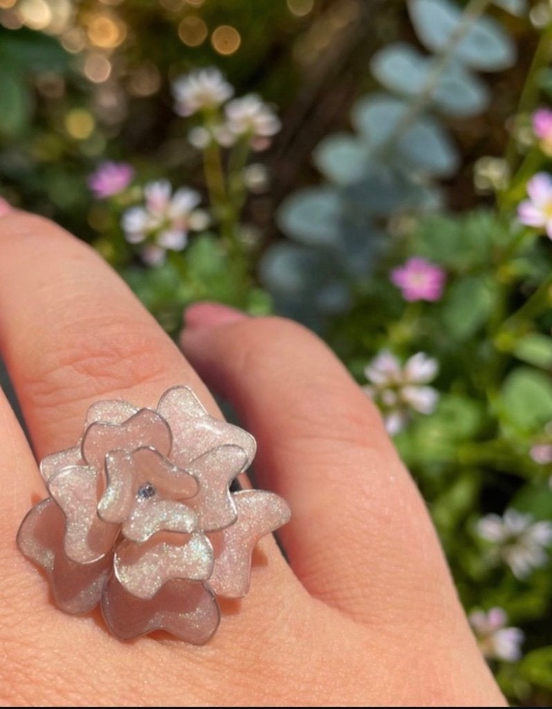 Rvs verstelbare ring met handgemaakte bloem, Met kristal, Verzenden, ., Nieuw