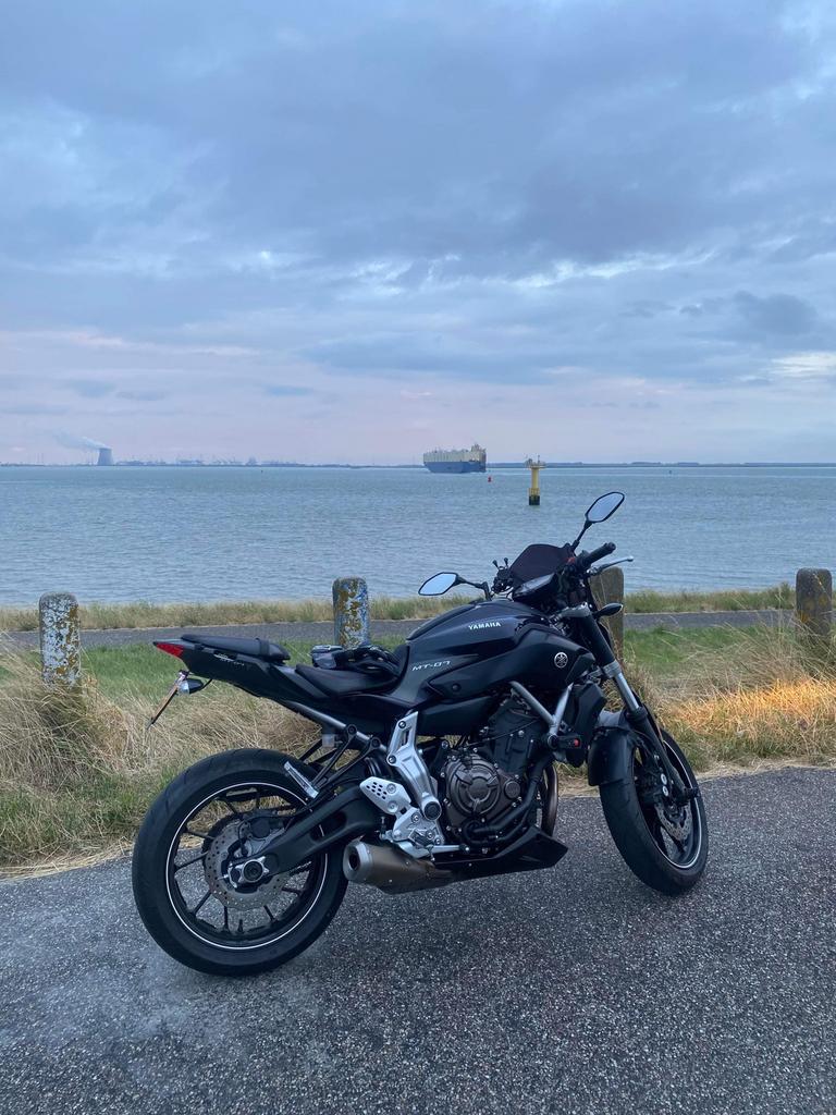 Yamaha MT-07, Motoren, Motoren | Yamaha, Particulier, Naked bike, meer dan 35 kW, 2 cilinders, Motorrijbewijs A, ABS, Handvatverwarming