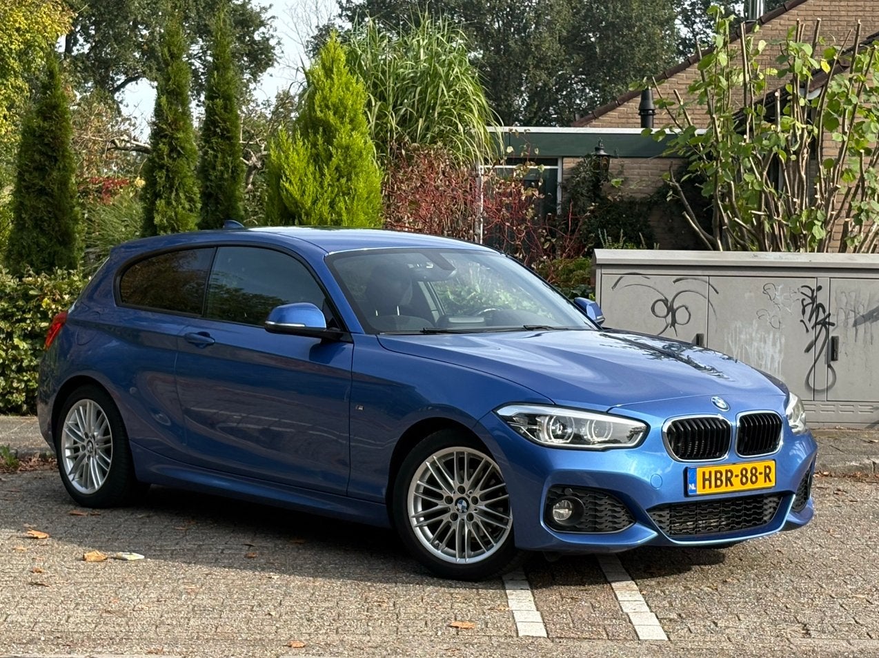 BMW 1-serie 116i | M-sport | Estoril blauw | 2018, 1-Serie, Achterwielaandrijving, Alcantara, 1500 cc
