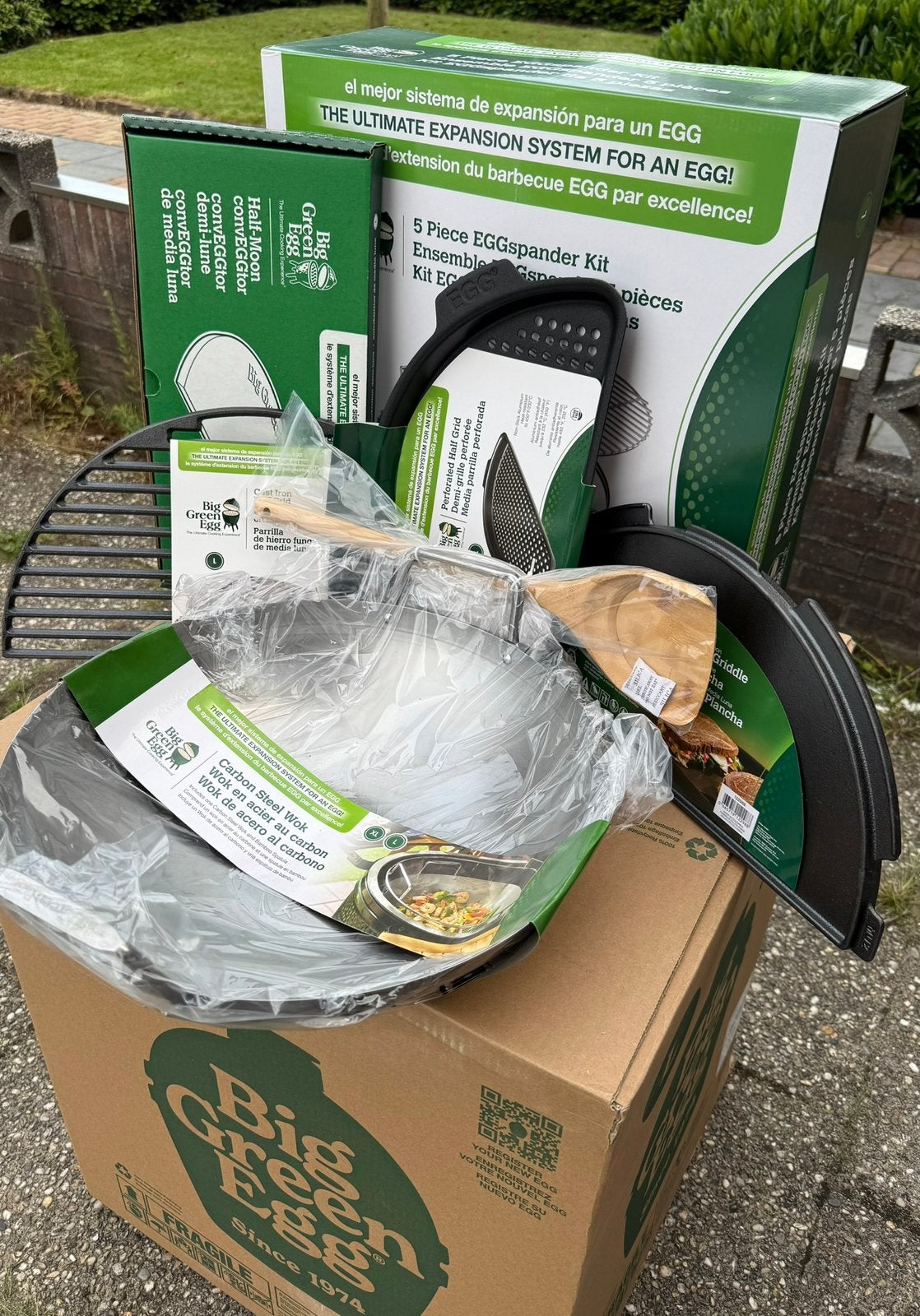 Big green egg Large met accessoires package, Ophalen, Nieuw, Met accessoires