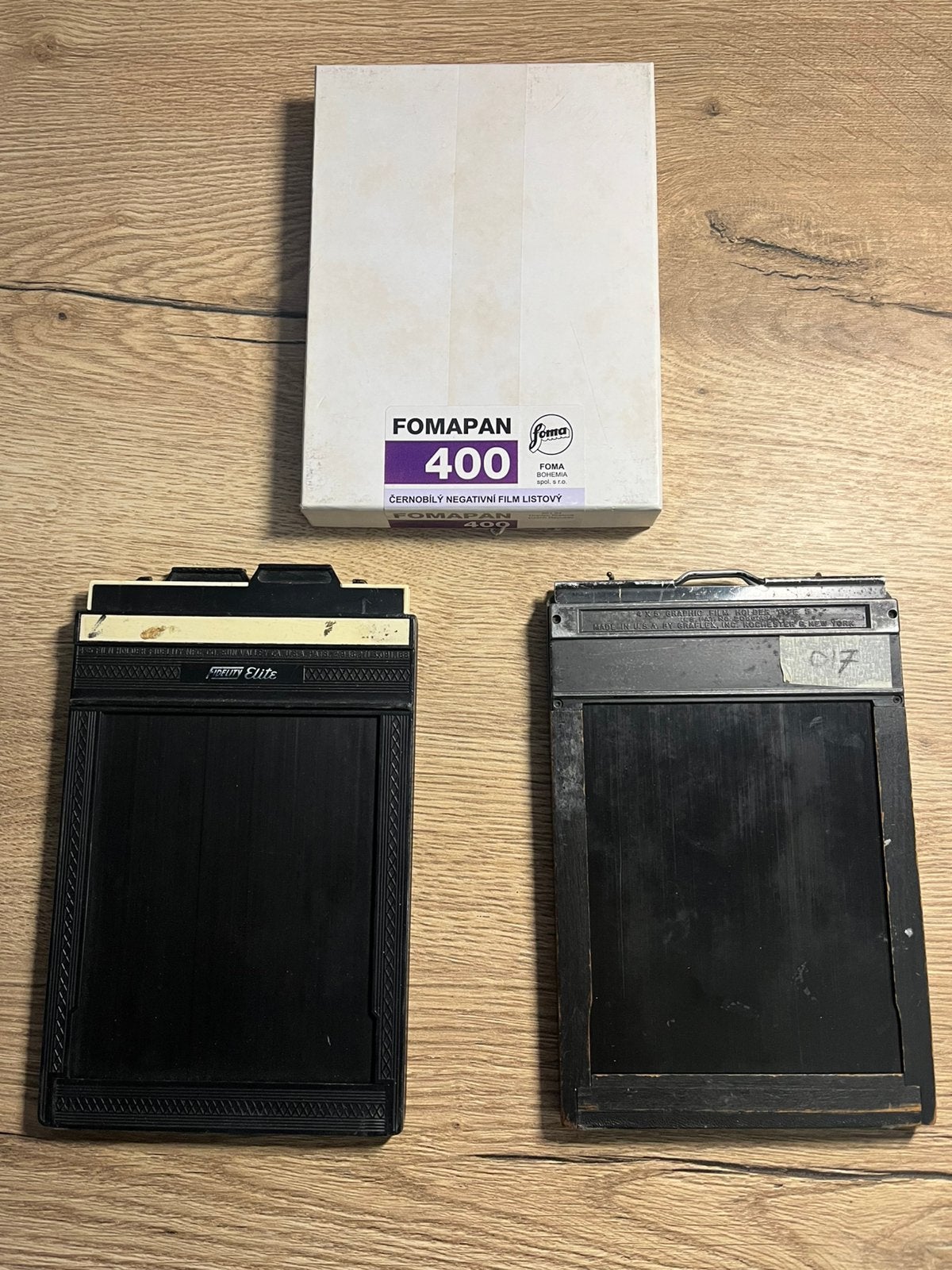 2 stuks vlakfilmcassette 4x5” + 10 vlakfilms Fomapan 400, Ophalen of Verzenden, Gebruikt, Overige merken, Overige typen