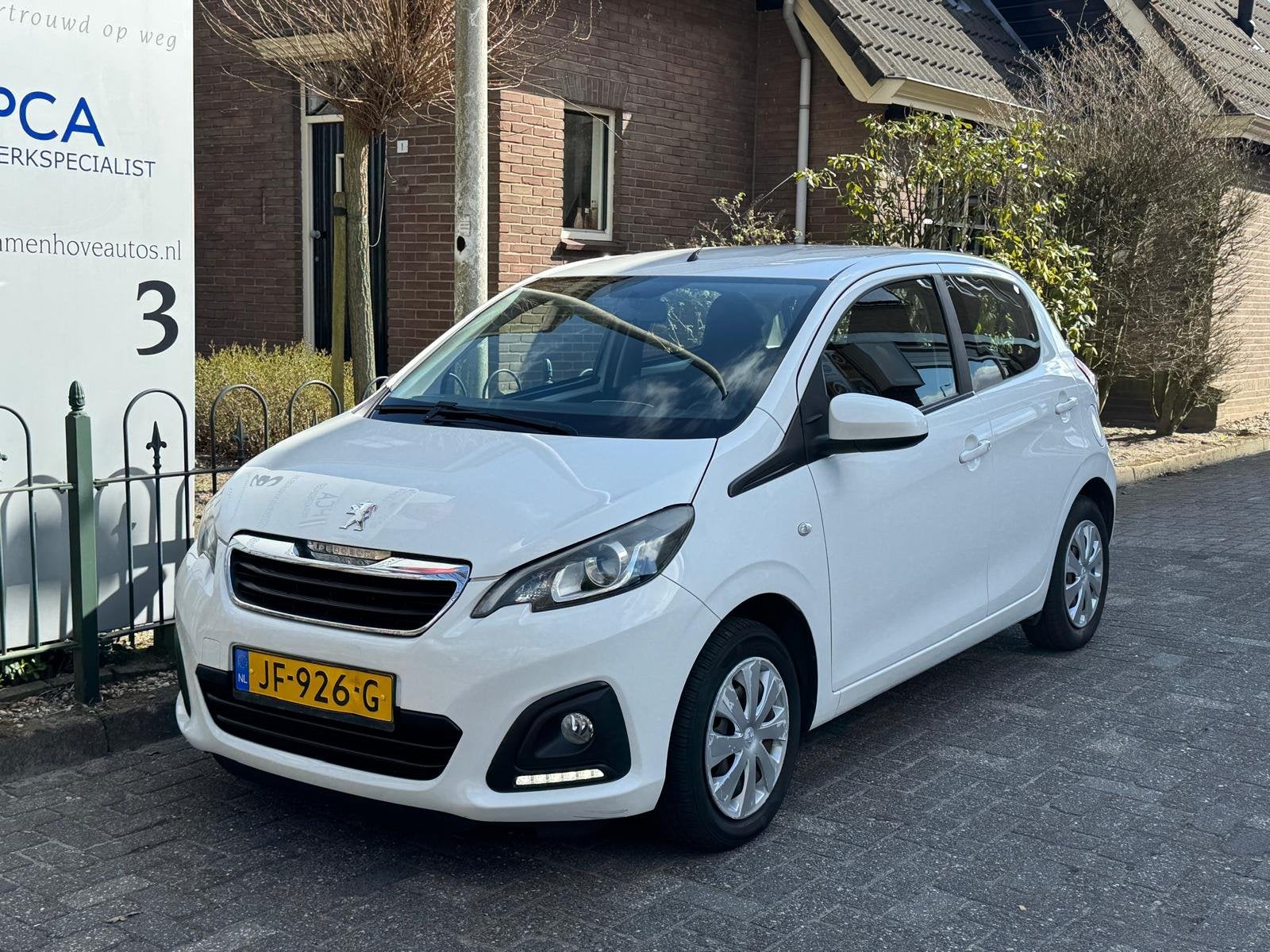 Peugeot 108 1.0 e-VTi Active 5-Deurs/Airco/Mistl (bj 2016), Auto's, Voorwielaandrijving, Stof, Gebruikt, 4 stoelen