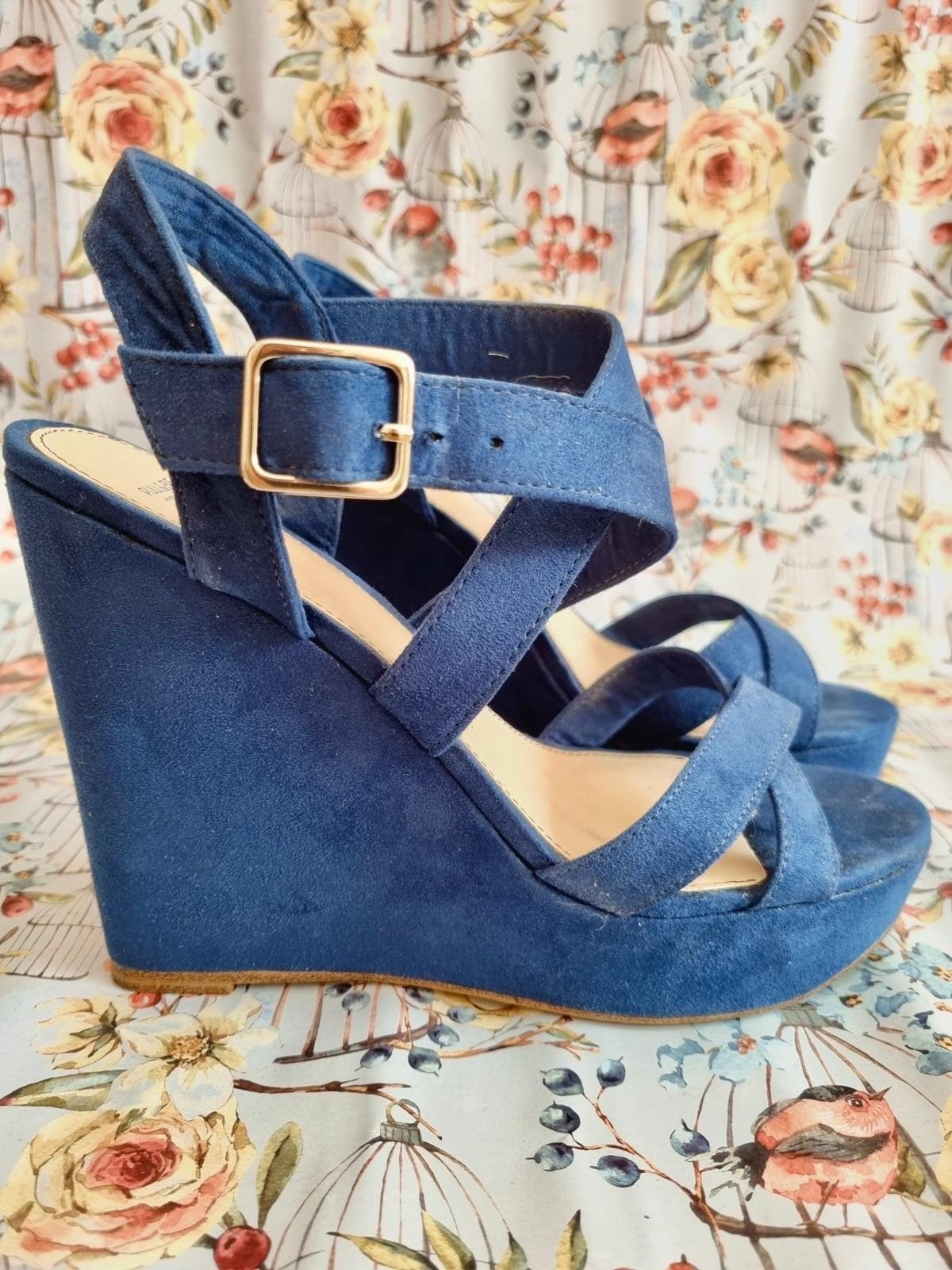 Stijlvolle dames sandalen met hoge zool van Pull&Bear, Blauw, Zo goed als nieuw, Pull & Bear, Sandalen of Muiltjes