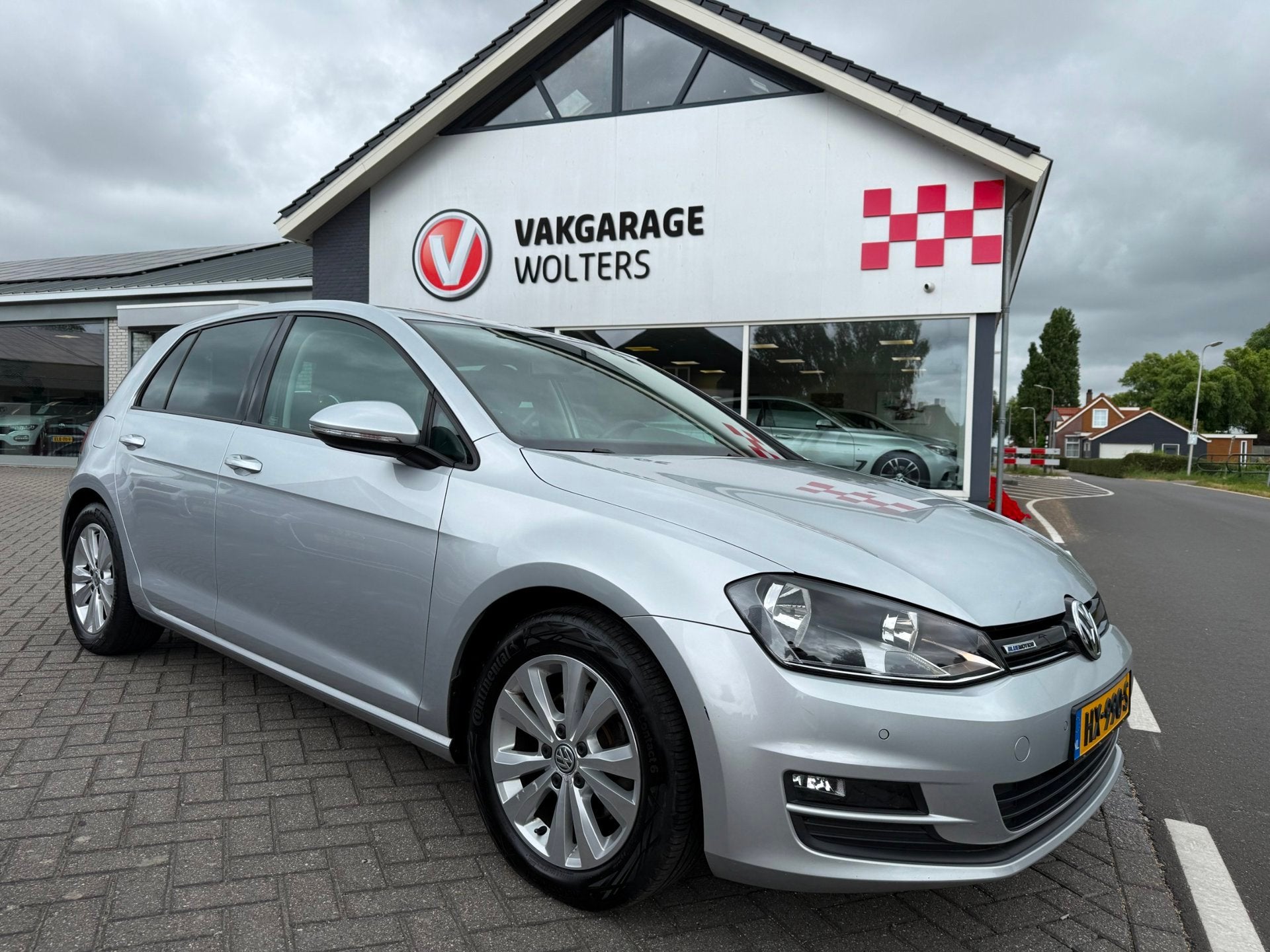 Volkswagen Golf 1.0 TSI Business Edition Connected RIJKLAARP, Gebruikt, 23 km/l, Origineel Nederlands, Bedrijf