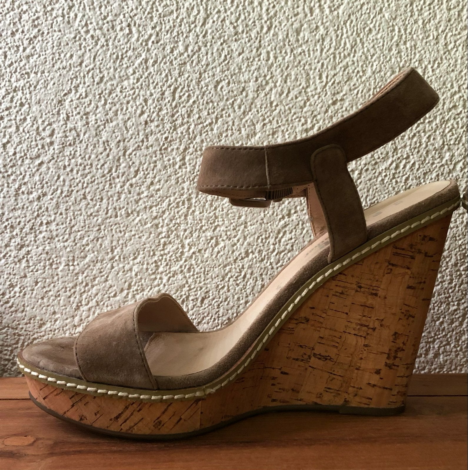 Piure sandaaltjes beige maat 39, Beige, Zo goed als nieuw, Sandalen of Muiltjes, Ophalen of Verzenden