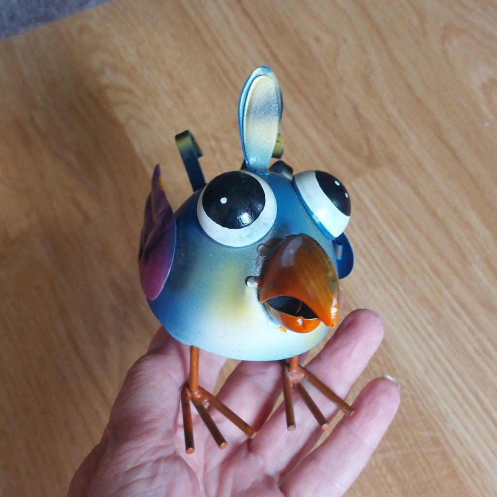 Metalen vogel met een spiraal veer, H12,5cm, Tuin en Terras, Tuinbeelden, Ophalen of Verzenden, Zo goed als nieuw, Metaal, Overige typen