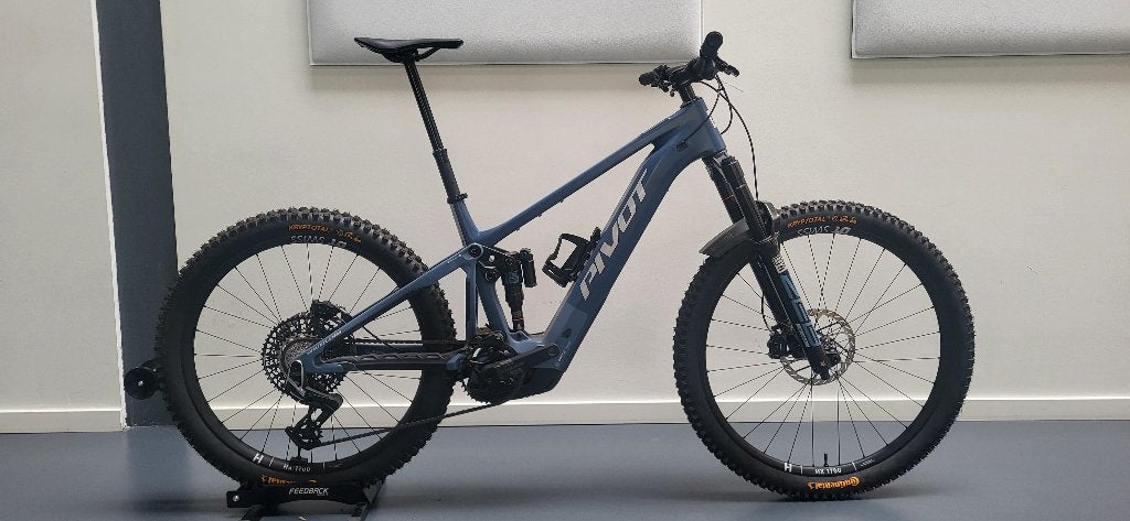 Pivot Shuttle AM Pro XO E-MTB, Fully, Zo goed als nieuw, Schijfrem, Ophalen