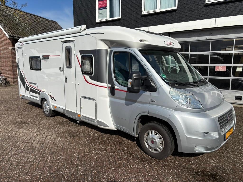 LMC Liberty 712TI 2009 | Luifel | Zonnepaneel | MaxxFann, Luifel, Standaard zit, Ringverwarming, Fiat