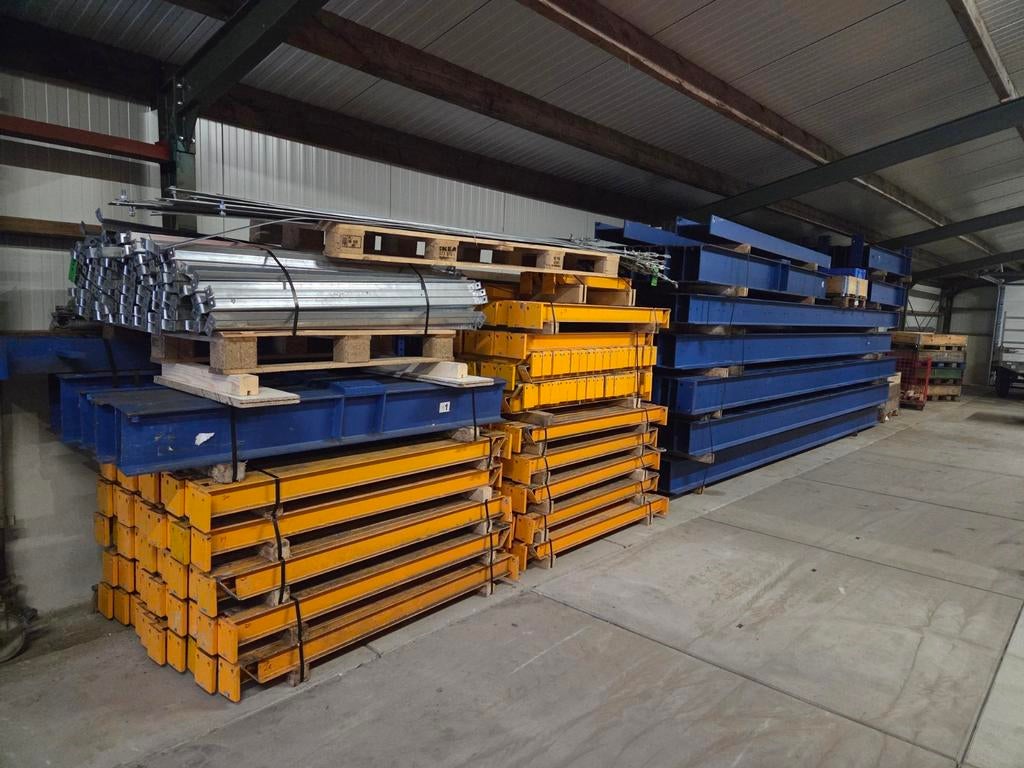 Draagarmstelling enkel en dubbelzijdig zwaar 6.5/7.0x1.6m, Ophalen