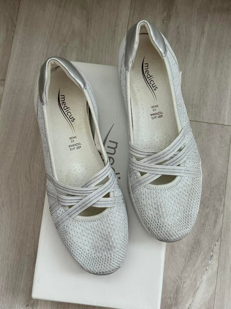Medicus Comfort Schoenen Maat 5 met Glinster, Ophalen of Verzenden, Gedragen, Overige kleuren, Schoenen met lage hakken