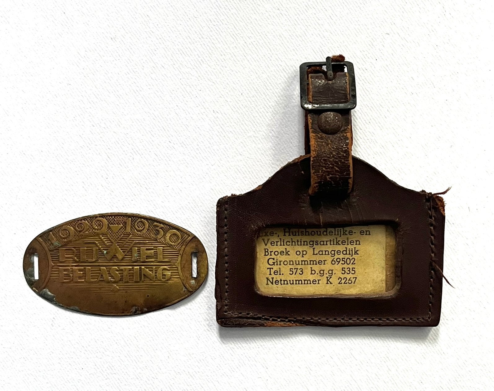 Rijwielbelasting Plaatje 1929-1930 met leren houder, Verzamelen, Ophalen of Verzenden, Gebruikt