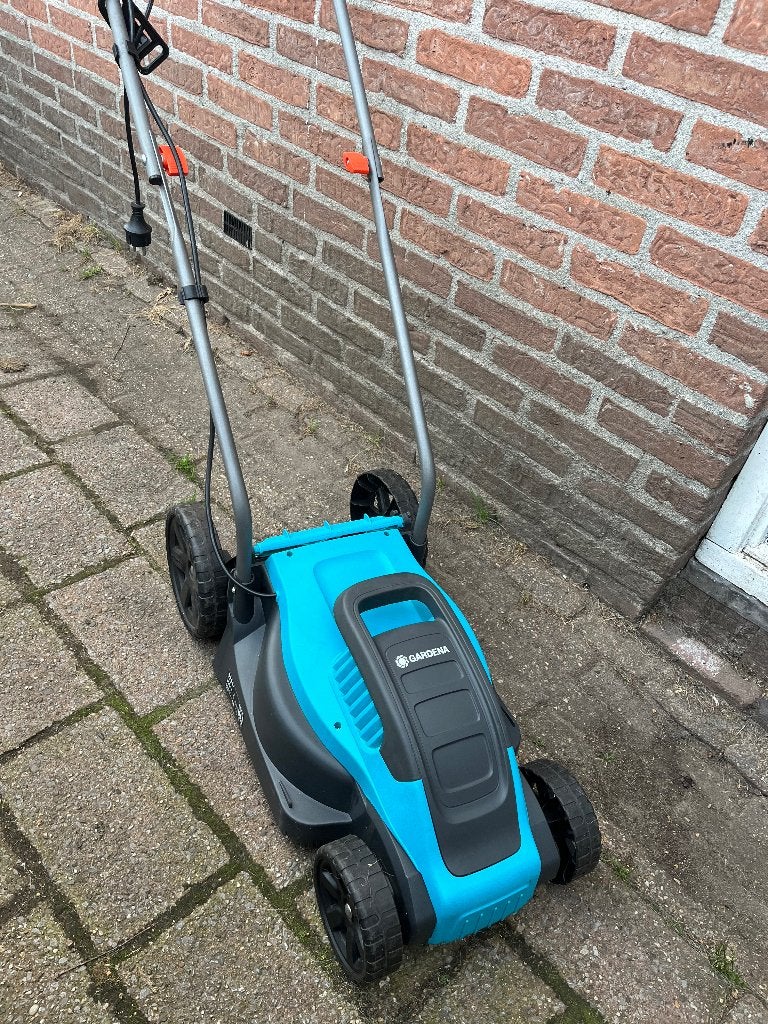 Grasmachine Gardena, Ophalen, Cirkelmaaier, Gebruikt, Elektrische grasmaaier