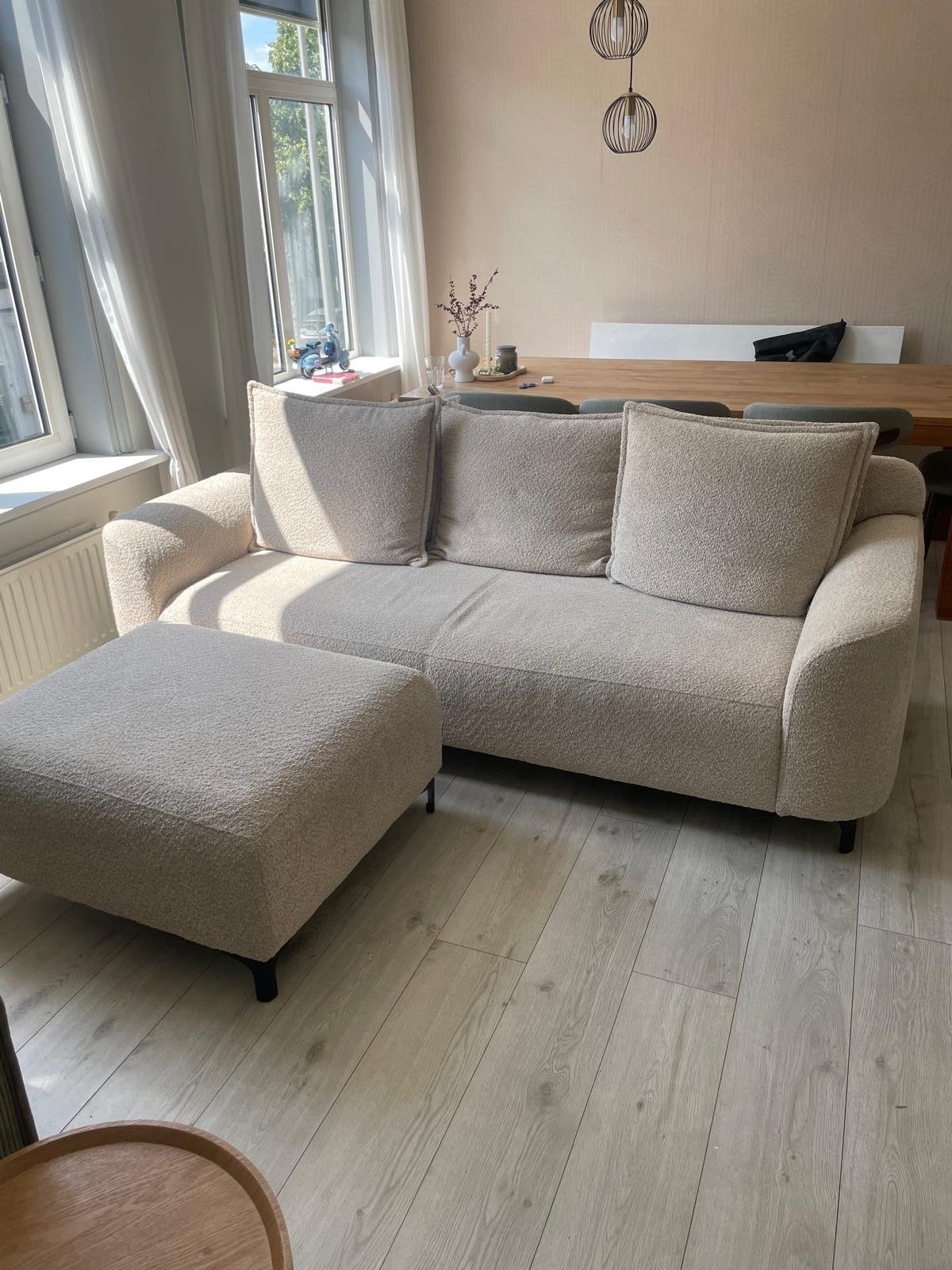 Elsa 3-zits bank met hocker - beige stof, Huis en Inrichting, Banken | Bankstellen, Ophalen, Driepersoons, 75 tot 100 cm, Zo goed als nieuw