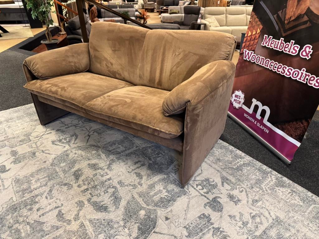 Bora Bora Leolux Bank 2-Zits Bruin 147cm Direct leverbaar, Ophalen, #Design#BoraBora#Leolux#2-Zits#Bruin, Tweepersoons, 75 tot 100 cm