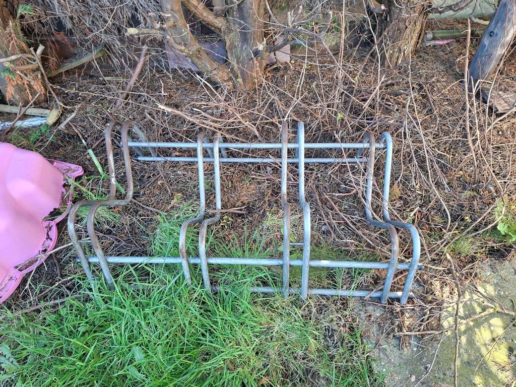 Metalen fietsenrek voor 3 fietsen, Ophalen, Gebruikt