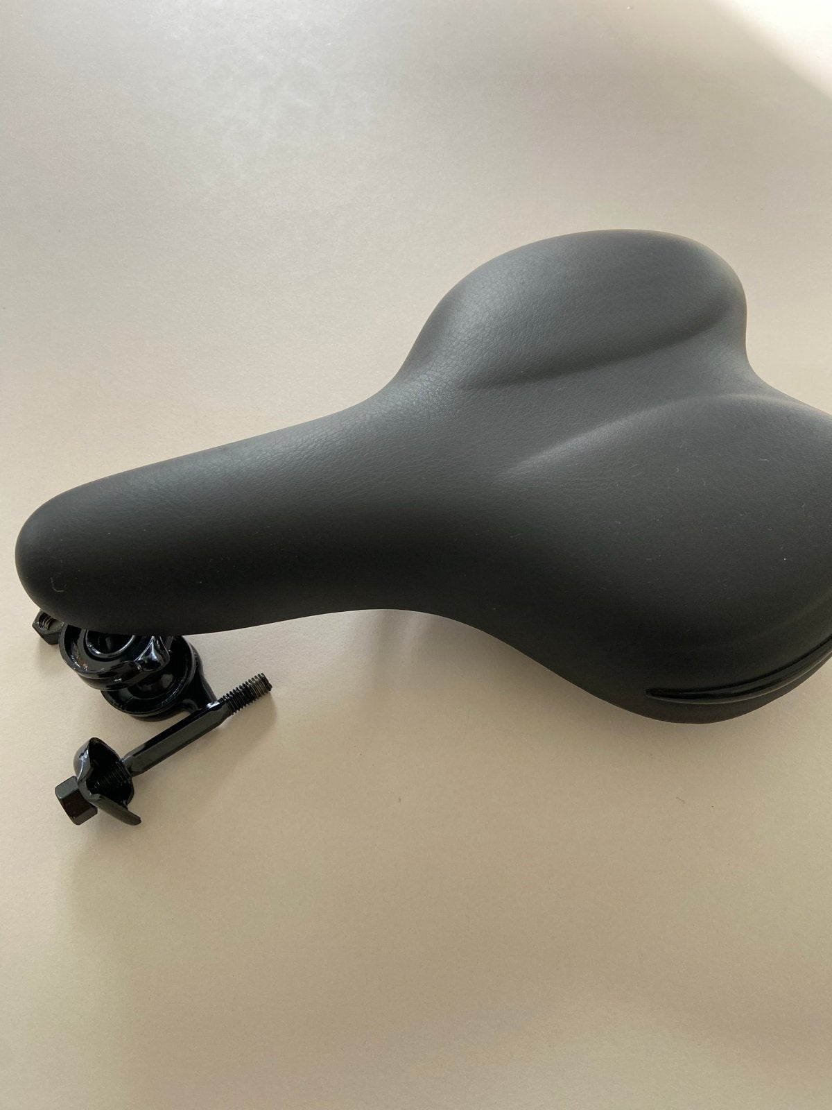 Royal Vacuum Light Nuvola fietszadel - Zo goed als nieuw, Kunststof, Ophalen of Verzenden, Zo goed als nieuw, Zadel
