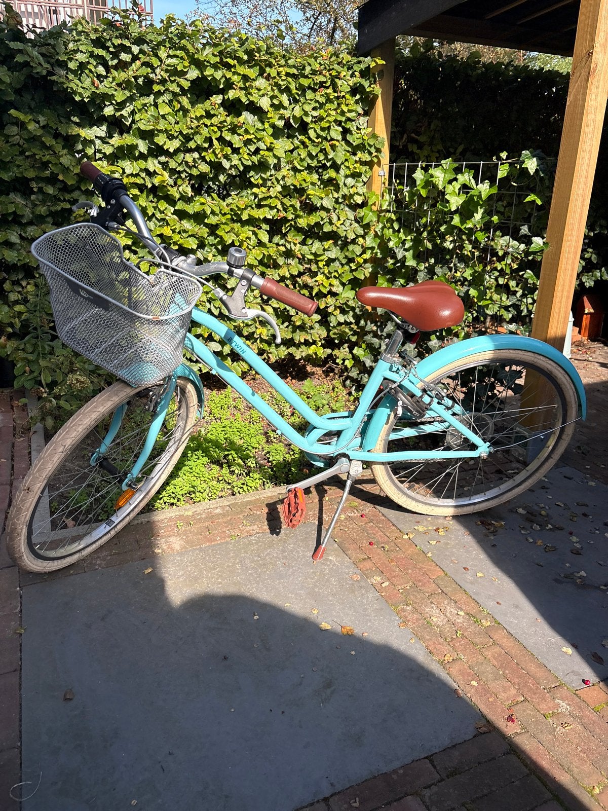 B'Twin Elops 500 Kinderstadsfiets 24 inch, Fietsen en Brommers, Ophalen, Velgrem, Handrem, Gebruikt