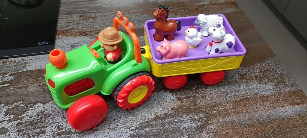 Tractor met aanhanger en 5 dieren, Ophalen