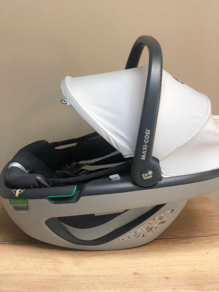 Maxi-Cosi babyzitje + Isofix base, Ophalen, Gebruikt, Meegroeistoel, Gordel(s)
