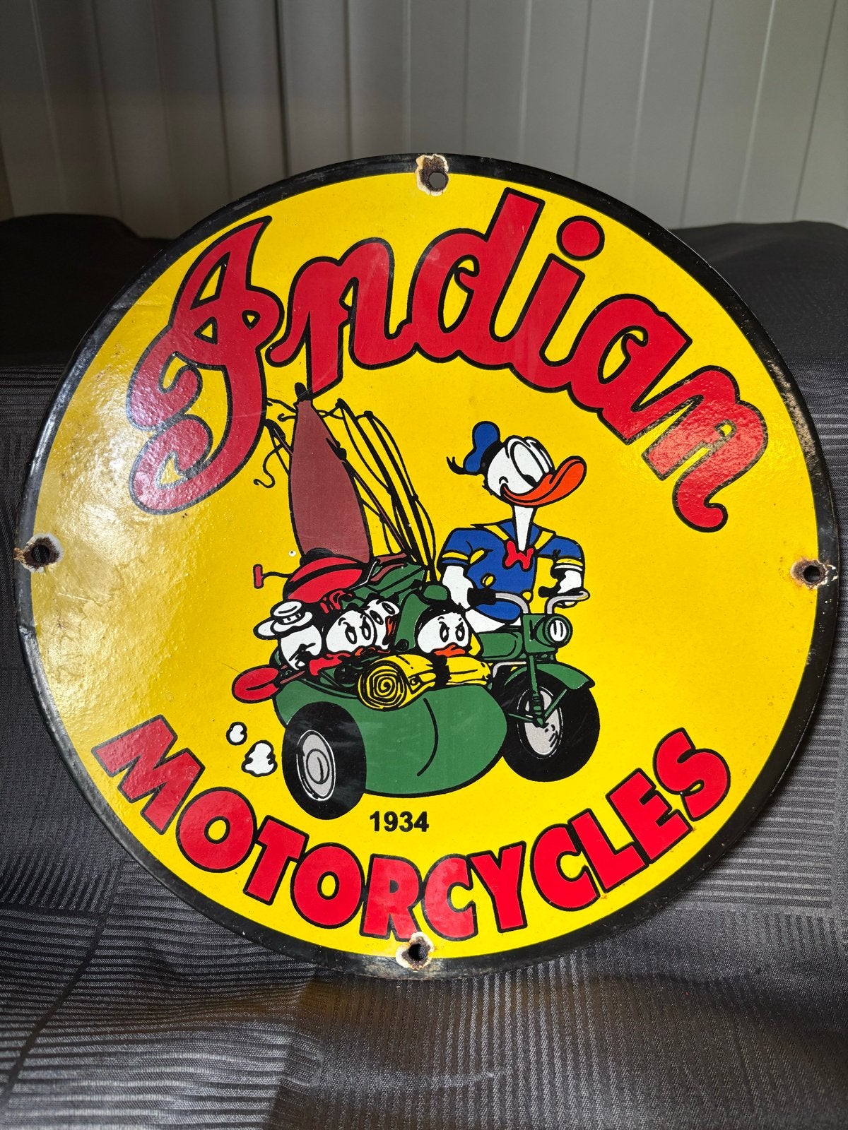 Emaille Donald Duck Indian Motorcycles Bord 30cm, Ophalen of Verzenden, Gebruikt, Motoren