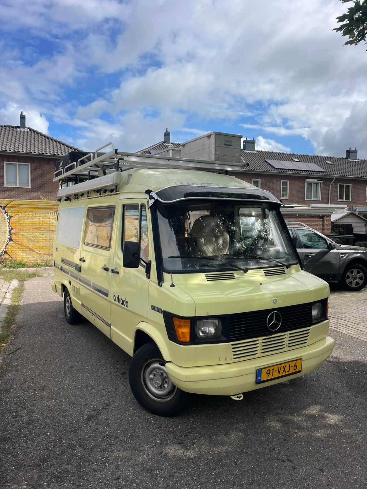 Mercedes 208D La Strada camper + daktent en veel extra’s, Koelkast, Particulier, Tot en met 6, Luifel