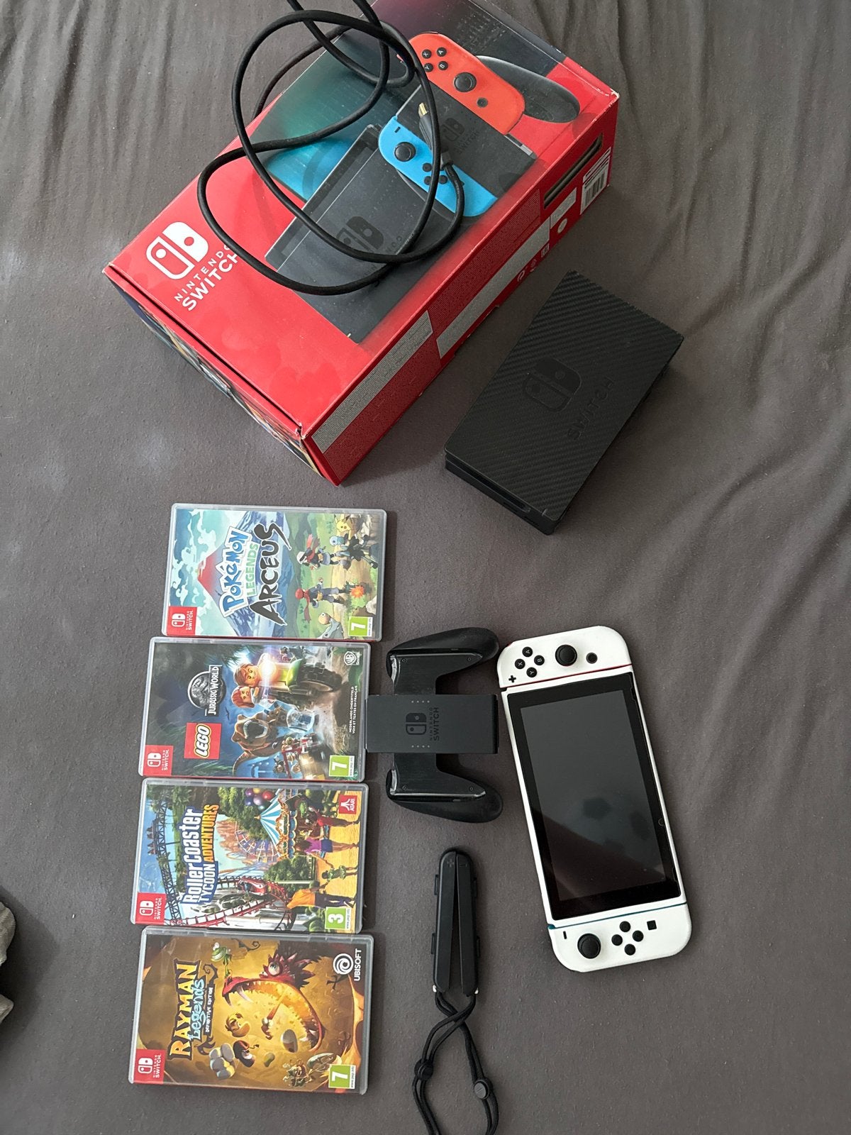 Nintendo Switch met 4 games en extra's, Spelcomputers en Games, Spelcomputers | Nintendo Switch, Switch 2019 Upgrade, Met games