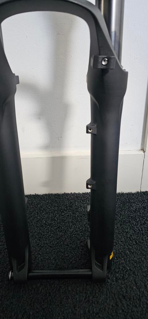 Voorvork SR SUNTOUR  27.5 inch ABS Boost 110mm, Fietsen en Brommers, Fietsonderdelen, Elektrische fiets, Frame, Nieuw, Ophalen of Verzenden