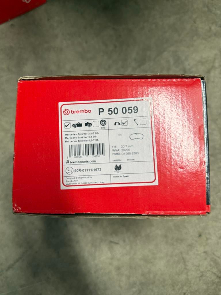 Brembo Remblokken P 50 059 voor Mercedes Sprinter, Info@brembo.it, Nieuw, Brembo, Ophalen of Verzenden