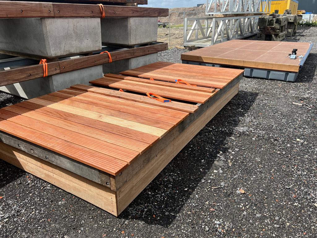 Drijvend terras uit voorraad leverbaar 4m1 x 2,0m1, Ophalen of Verzenden, Nieuw, Hout