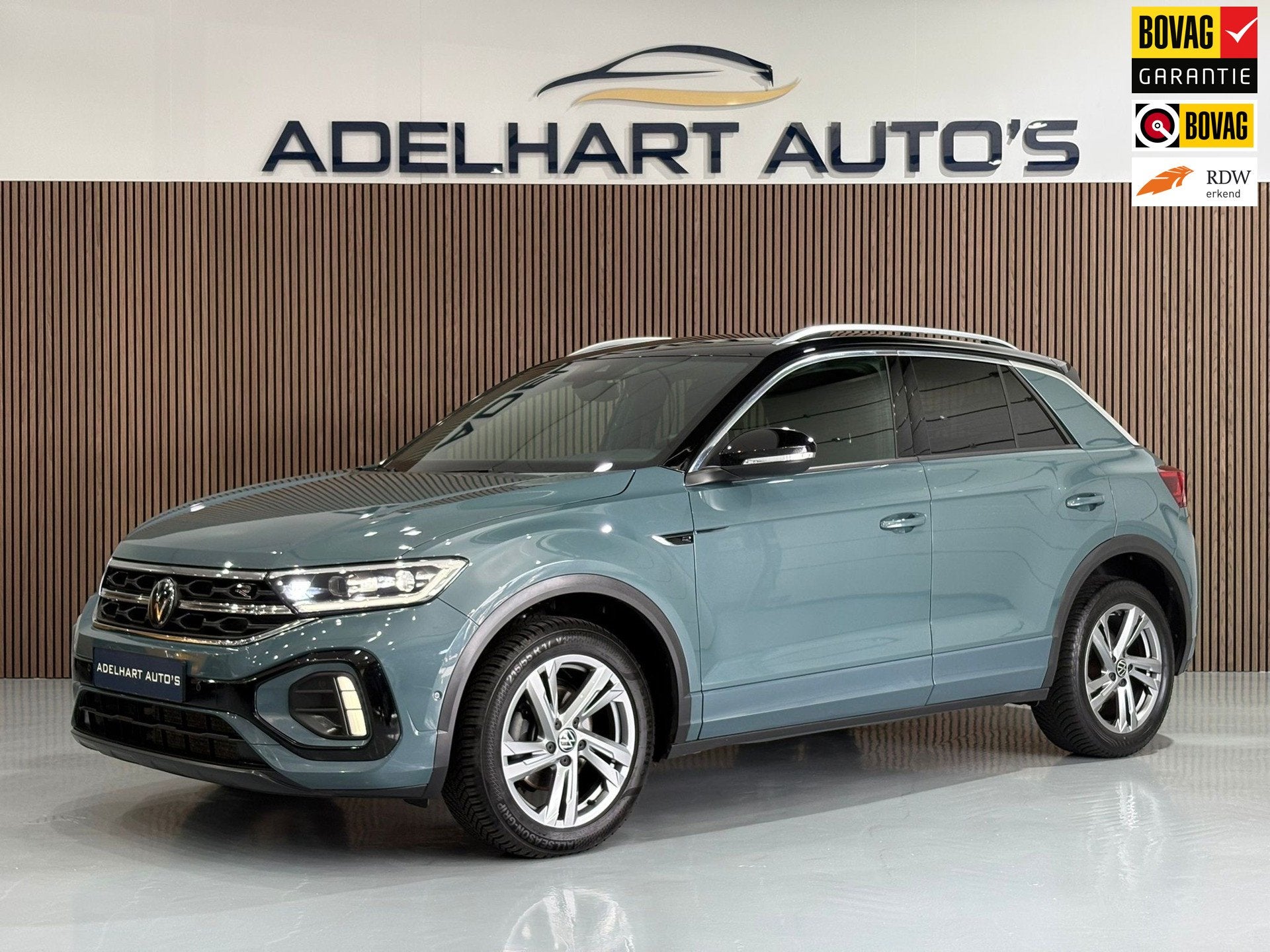 Volkswagen T-Roc 1.0 TSI R-Line Nieuw model / Navigatie full, Auto's, Volkswagen, Voorwielaandrijving, Gebruikt, Automatische klimaatregeling