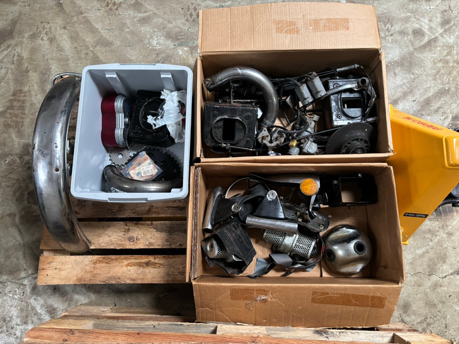 Partij Suzuki T500 onderdelen, Ophalen