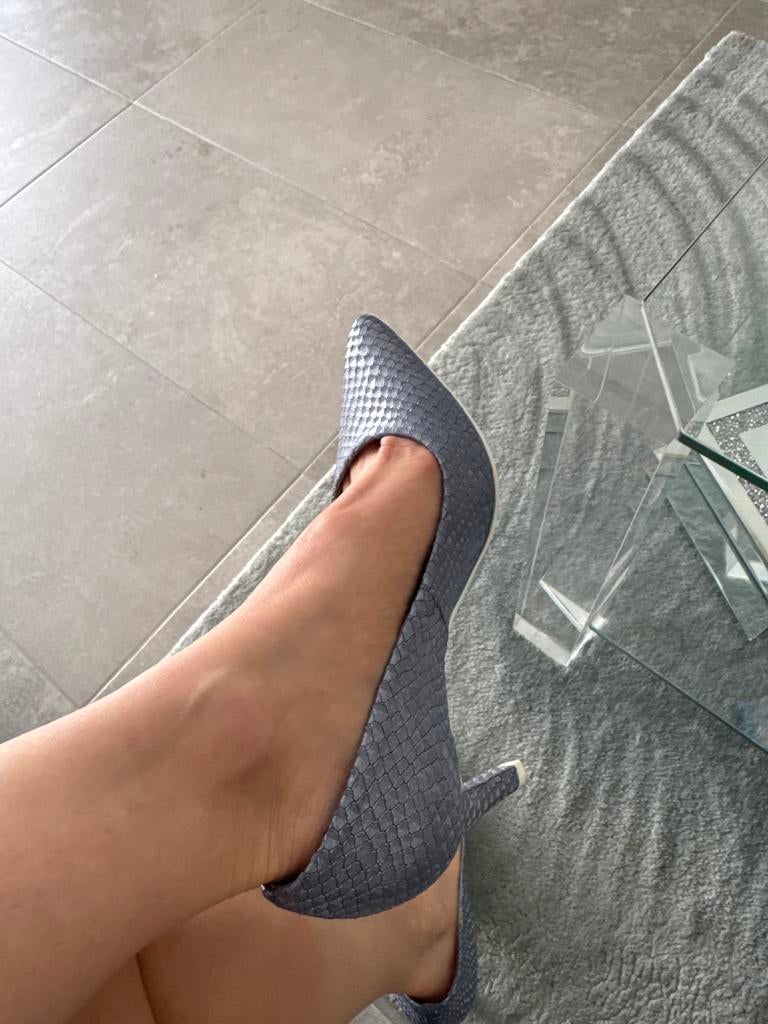 Lederen pumps maat 36 - Zo goed als nieuw, Kleding | Dames, Leggings, Maillots en Panty's, Ophalen of Verzenden, Nieuw, Blauw