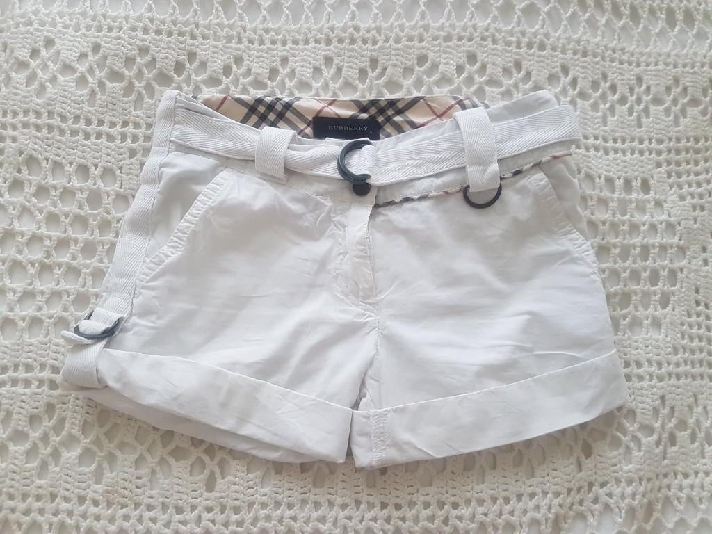 Burberry korte witte broek 104, Kinderen en Baby's, Kinderkleding | Maat 104, Ophalen of Verzenden, Zo goed als nieuw, Jongen of Meisje