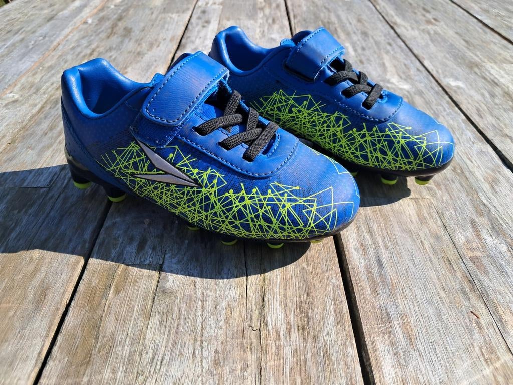 Voetbalschoenen kind maat 27 - Blauw/Geel, Sport en Fitness, Voetbal, Zo goed als nieuw, Schoenen, Maat XS of kleiner, Ophalen of Verzenden