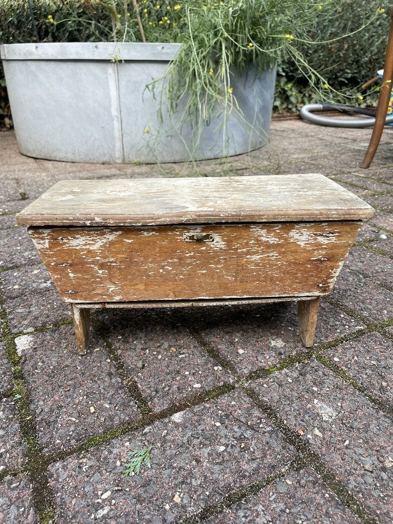 Brocante Kistje, Ophalen