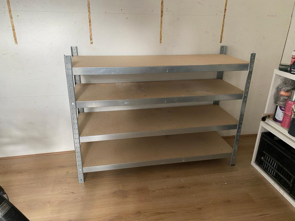 Stevige metalen stellingkast met 4 houten planken, Huis en Inrichting, Ophalen, Zo goed als nieuw
