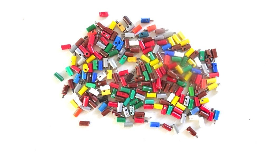 200 stekkers / contrastekkers - gemixte partij, Hobby en Vrije tijd, Overige merken, Gebruikt, Gelijkstroom of Wisselstroom, Overige typen