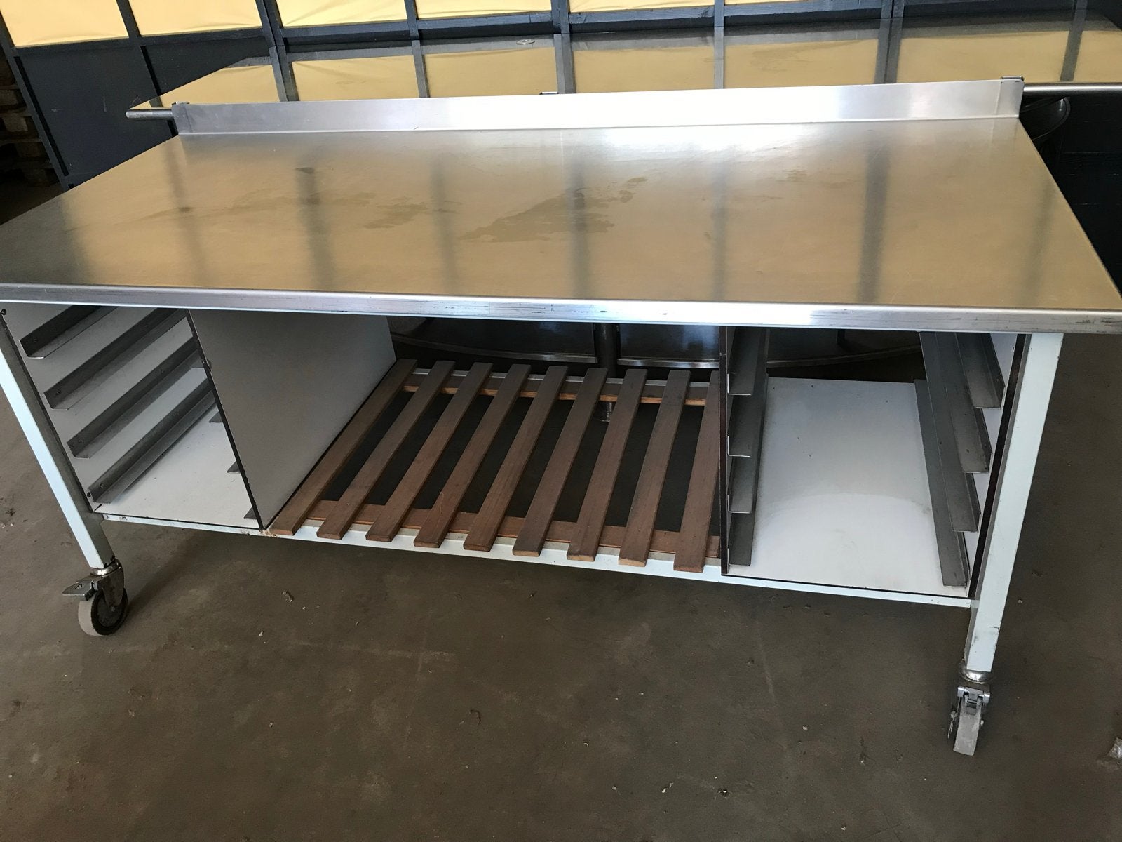 2x RVS Werktafel 200x80 cm - Horeca Keuken, Ophalen, Gebruikt, RVS Meubilair