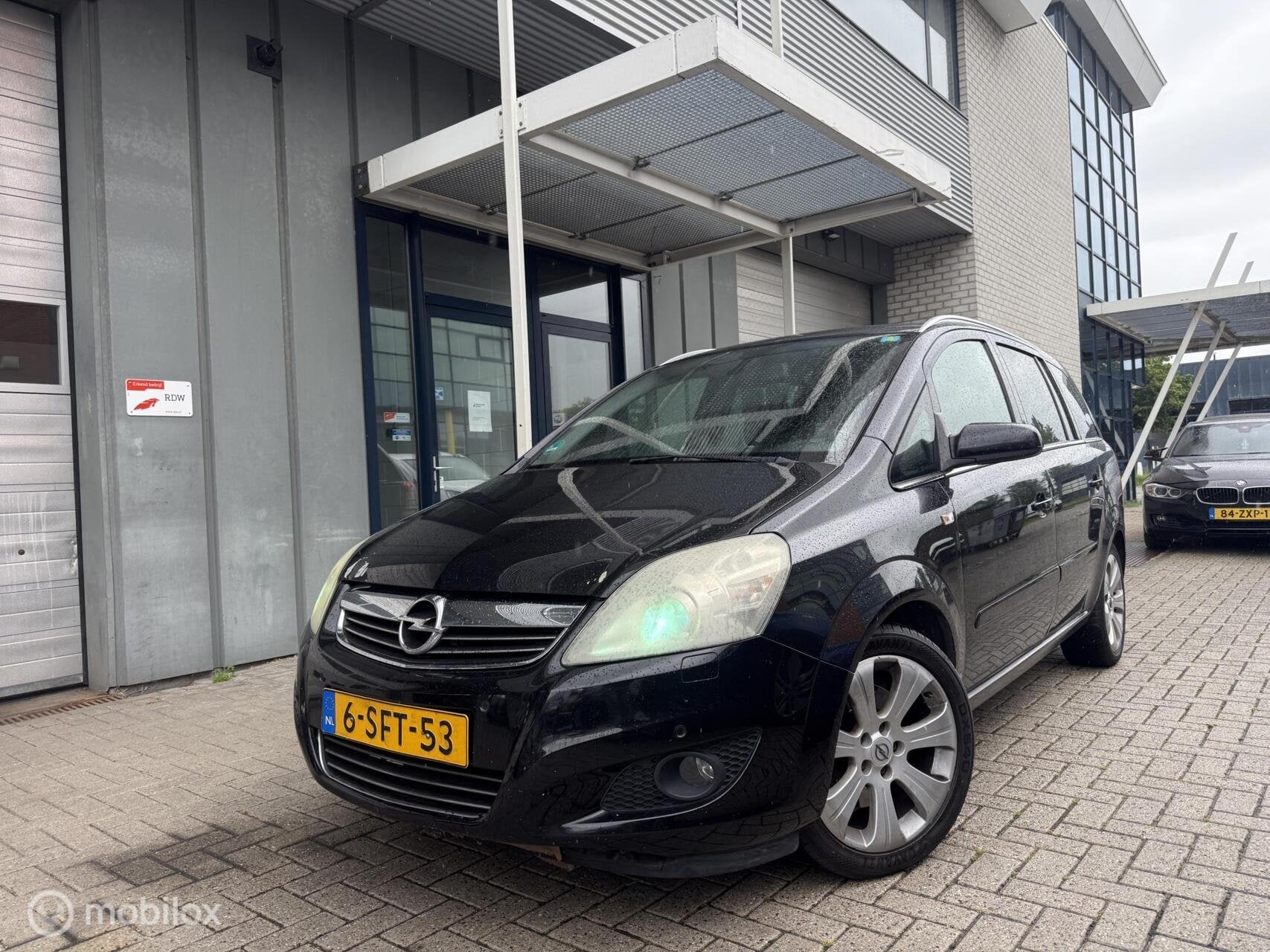 Opel Zafira 2.2 Cosmo Xenon 7 zitplaaatsen Leer Nieuwe APK, Auto's, Voorwielaandrijving, Gebruikt, 4 cilinders, 150 pk