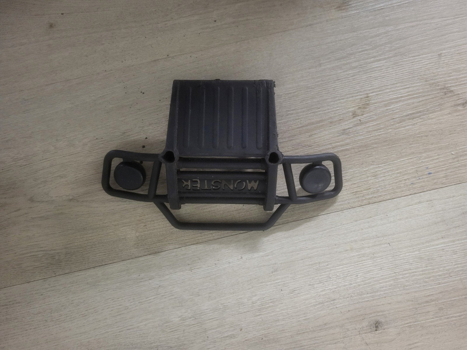Carson voorbumper monstertruck, Ophalen of Verzenden, Zo goed als nieuw, Overige schalen, Onderdeel
