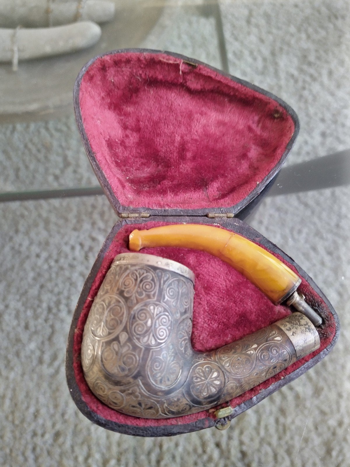 Antieke pijp met zilveren overlay amber mondstuk in etui, Ophalen of Verzenden, Zilver, Zilver, Dame
