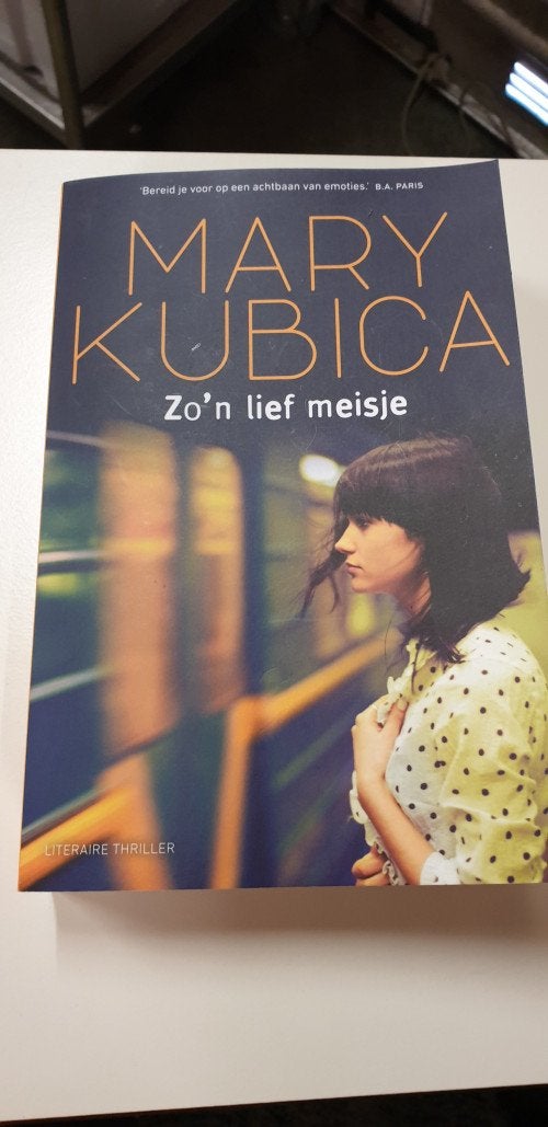 boek zon lief meisje, Boeken, Ophalen of Verzenden